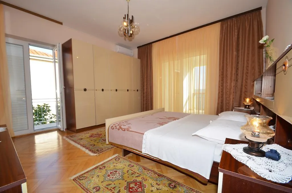 Apartments Europa Starigrad Paklenica 3*,  Croatia