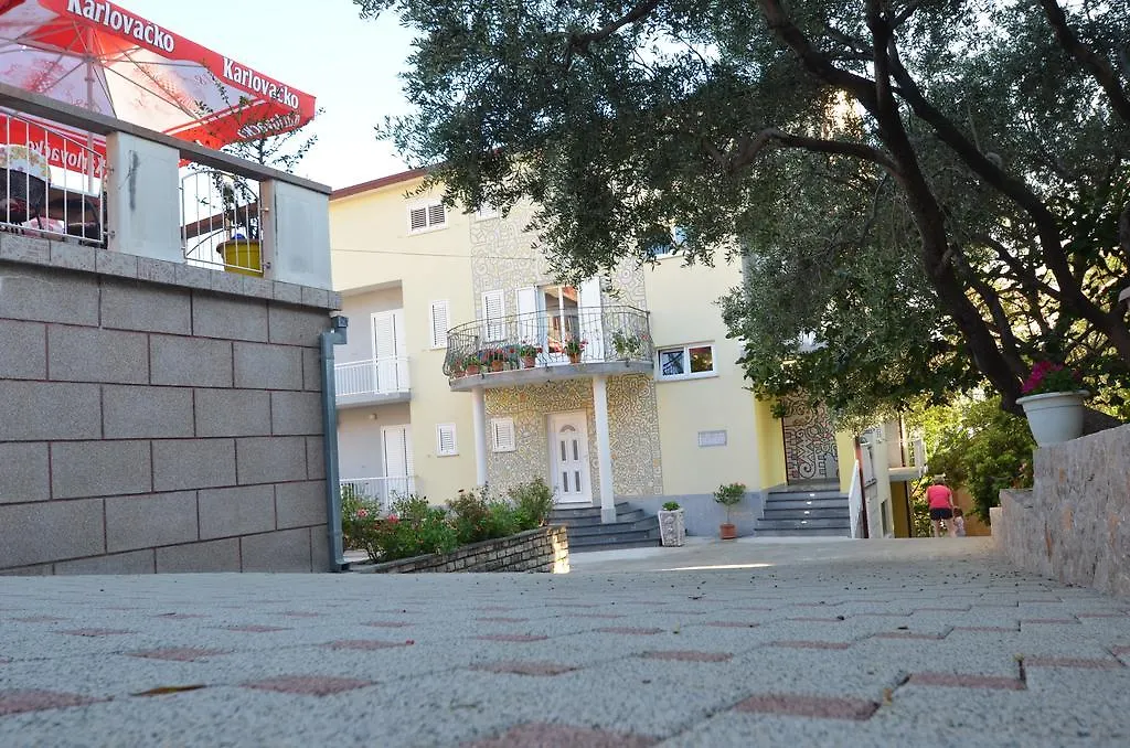 Apartments Europa Starigrad Paklenica Nocleg ze śniadaniem
