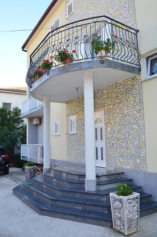 Apartments Europa Starigrad Paklenica 3*,