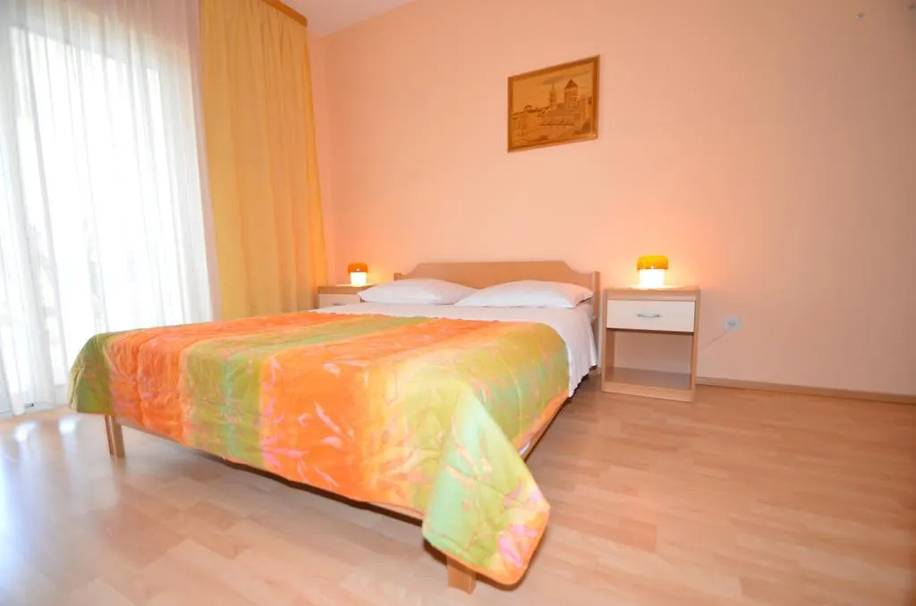 *** Nocleg ze śniadaniem Apartments Europa Starigrad Paklenica Chorwacja