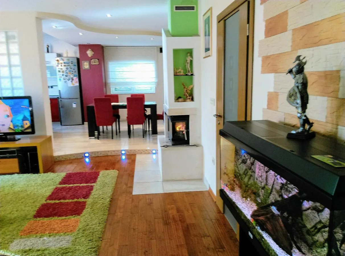 Nocleg ze śniadaniem Apartments Europa Starigrad Paklenica