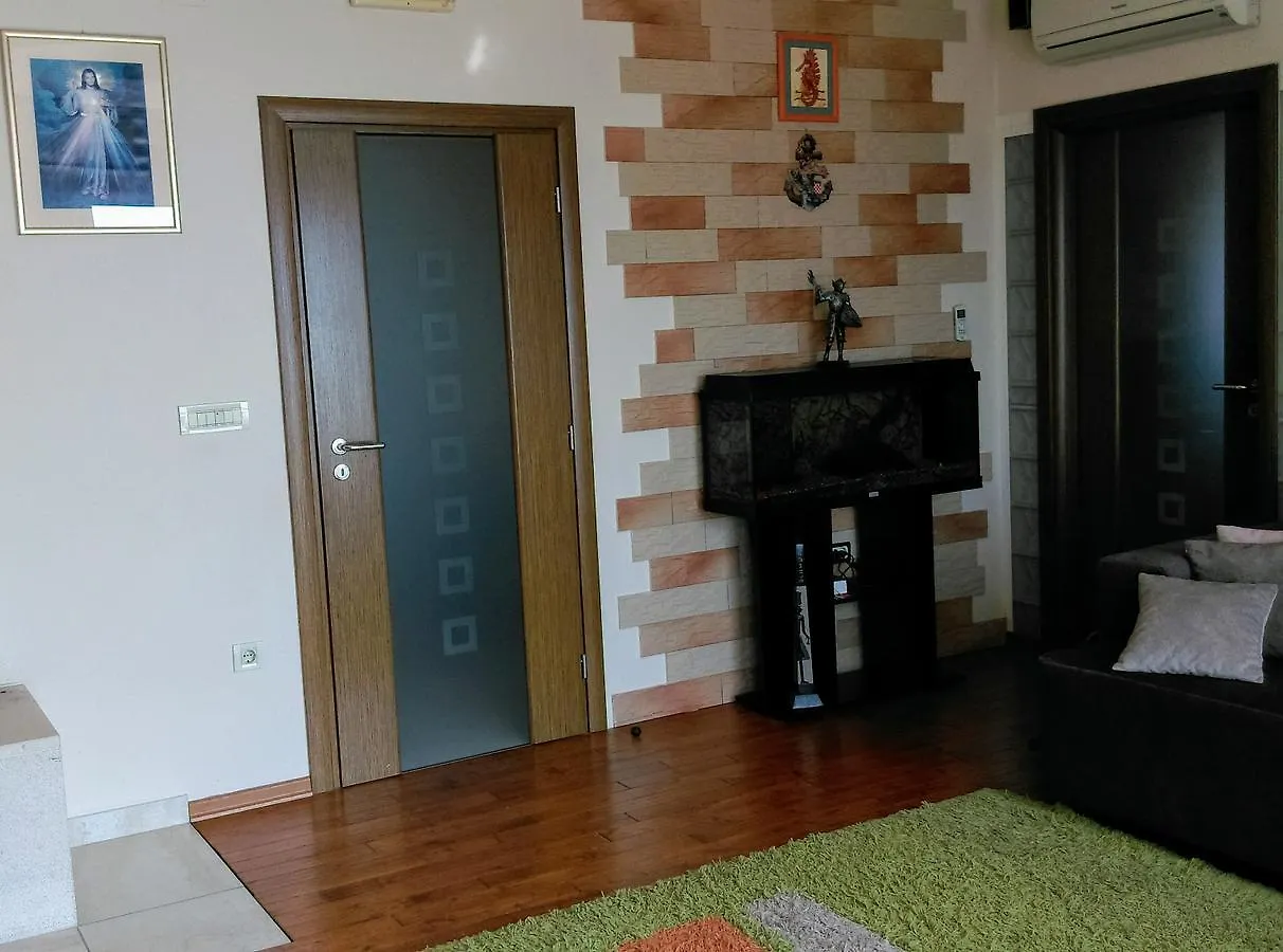 *** Bed & Breakfast Apartments Europa Starigrad Paklenica Croazia